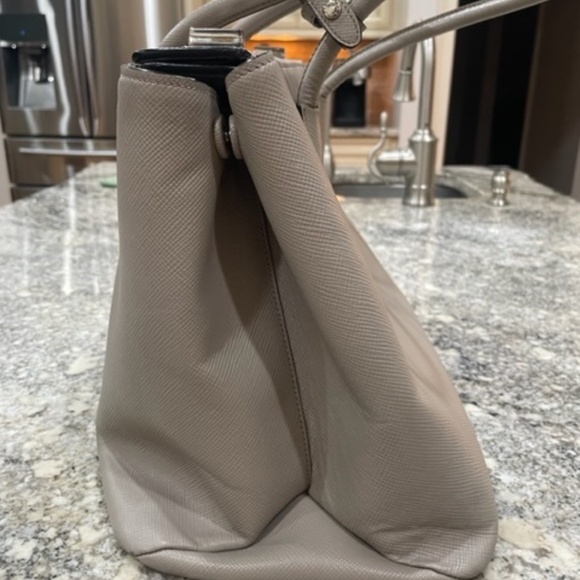 Prada Double Tote Beige - Picture 4 of 11